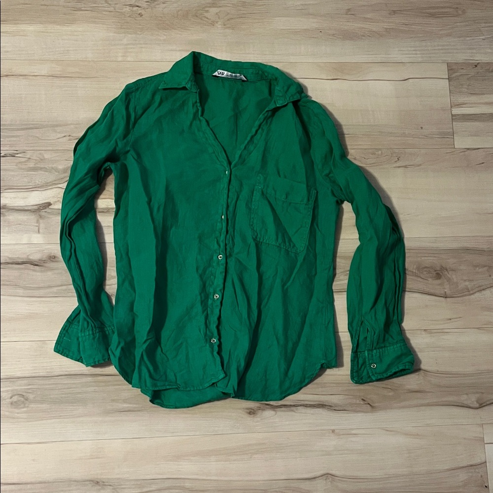 Zara Men's Casual Green Button-Down Shirt